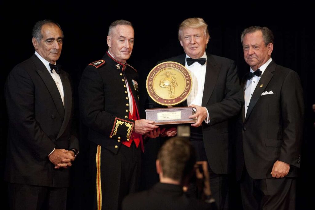 usa america men award marine corps donald trump john 1047693 pxhere.com
